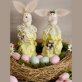 "Composizione Pasquale con coppia di coniglietti decorativi fatti a mano in petali di carta abito verde colletto in pizzo shabby chic idea regalo"