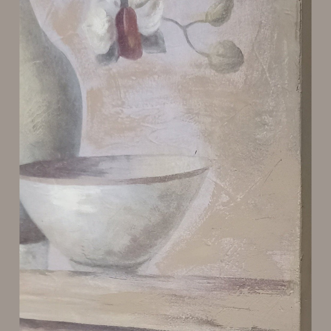 "Dettaglio quadro stampa su tela rifinita a mano orchidea bianca e ciotola in ceramica stile country shabby chic"